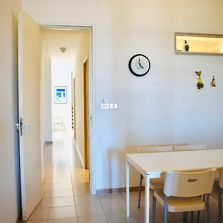 Window On The Sea Apartment